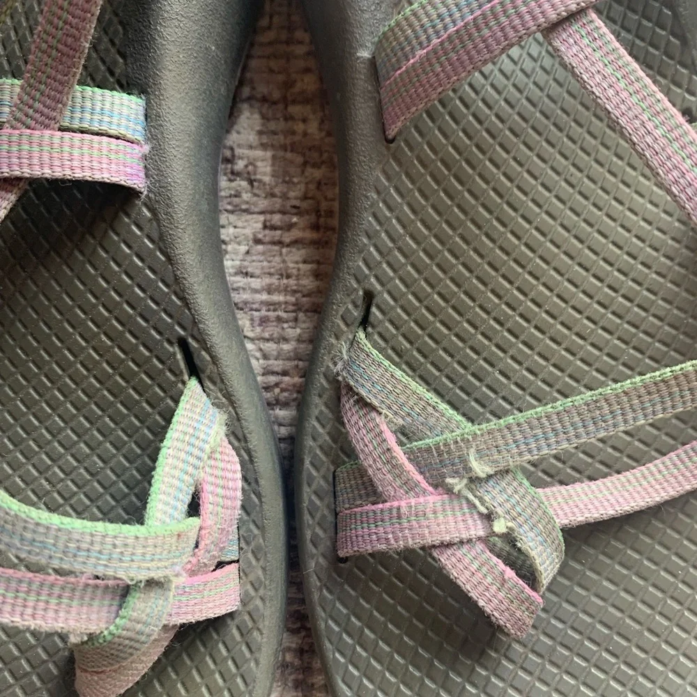 Chaco Women's Purple Green Women Sandals Size 9 Summer Shoes Slip On Strap - Picture 2 of 4